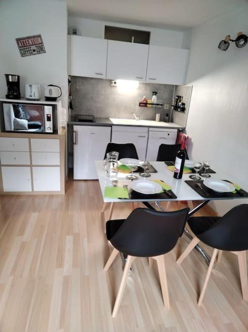 Appartement Dans Une Residence Calme แซ็งต์-ลารีย์-ซูว์ลอง ภายนอก รูปภาพ