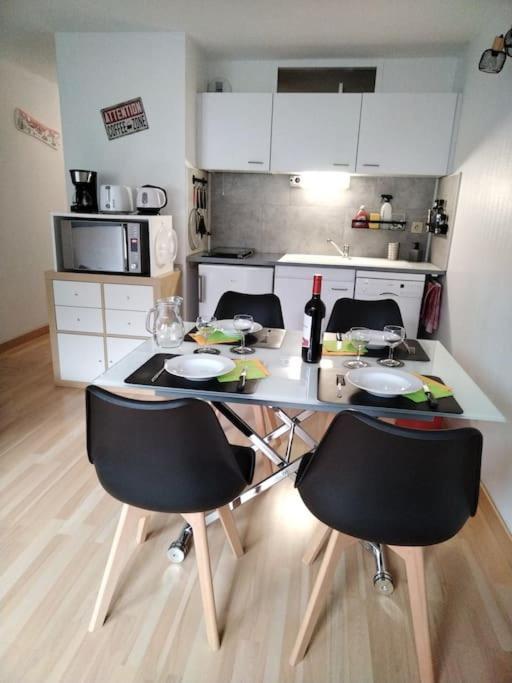 Appartement Dans Une Residence Calme แซ็งต์-ลารีย์-ซูว์ลอง ภายนอก รูปภาพ
